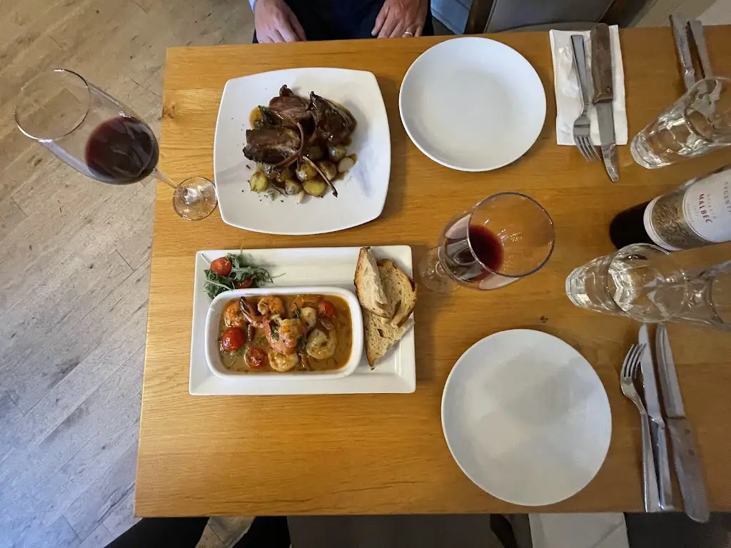 TexCat_Hadley House_Barnet_review