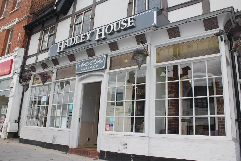 Hadley House restaurant in Barnet