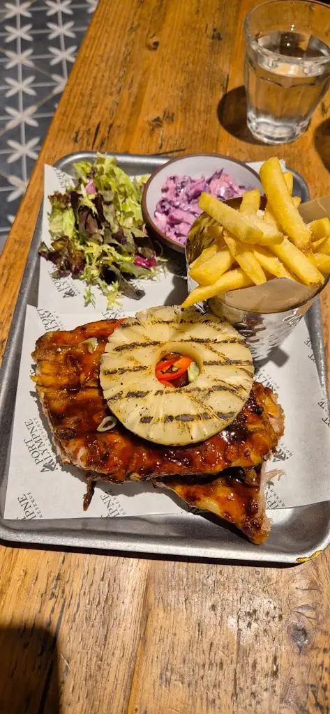 L Medd_Bear Lodge Restaurant_Lympne_review