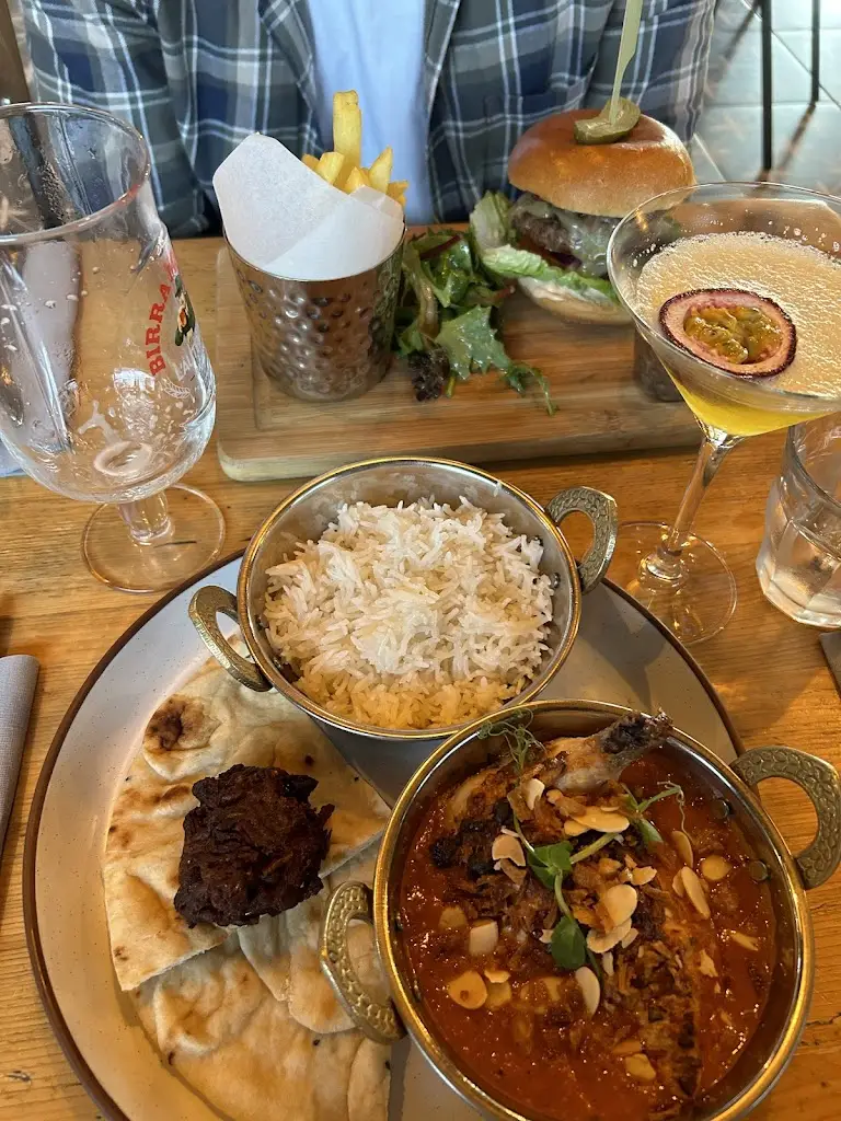 H L_Bear Lodge Restaurant_Lympne_review