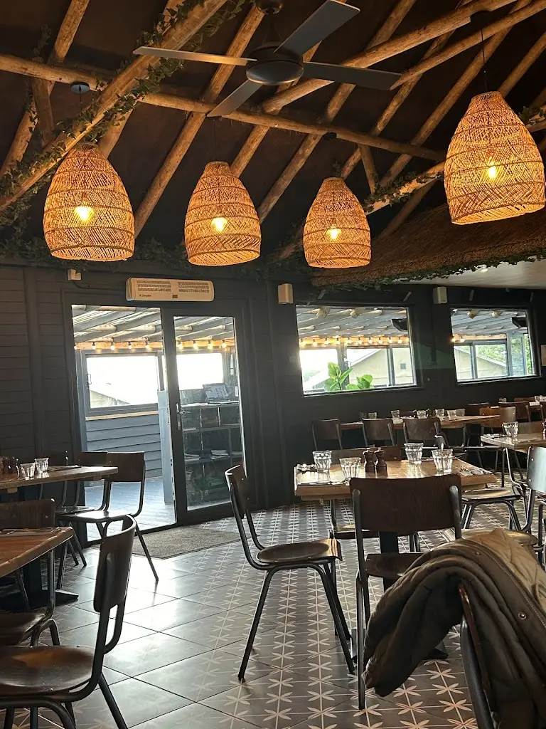 Bear Lodge Restaurant restaurant in Lympne