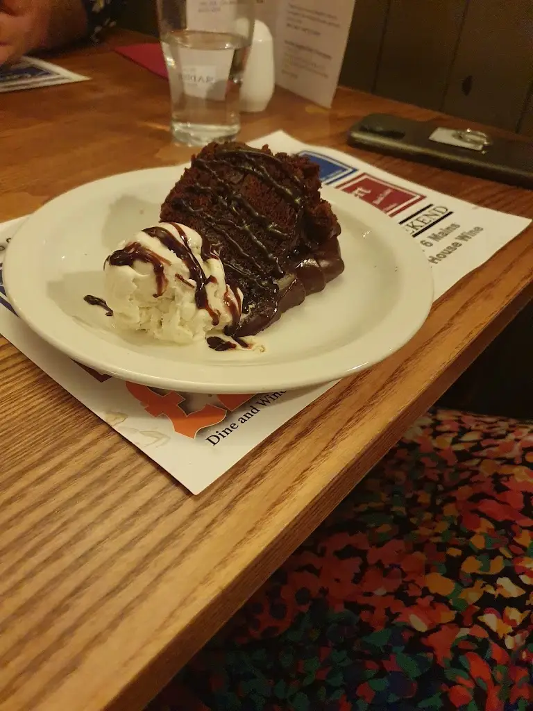 Ba Ba_The Saddlers_Lympstone_review