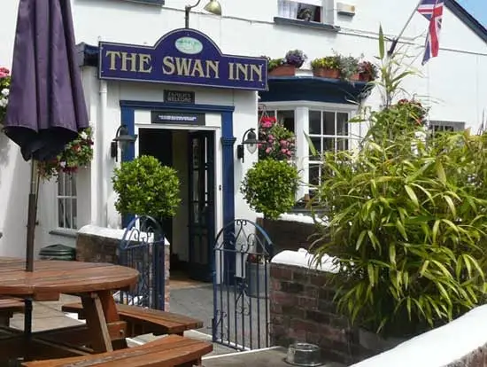 The Swan Inn restaurant in Lympstone