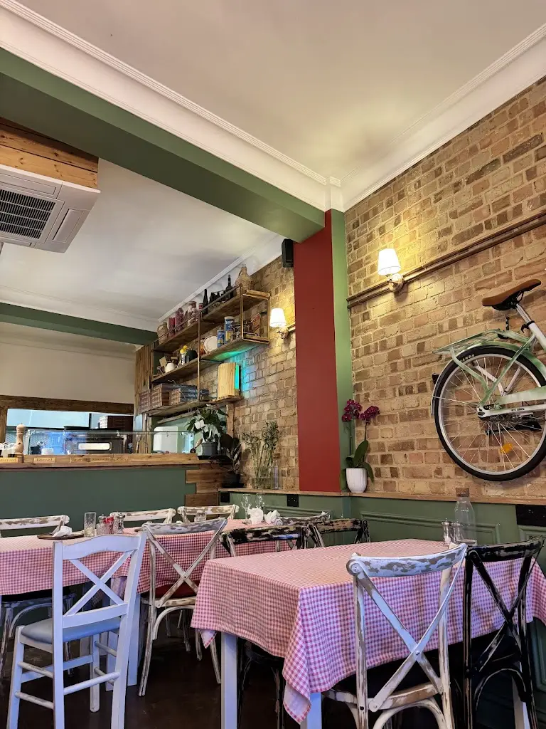 Gustoso Italian Dining_Barnet_slider_image_3