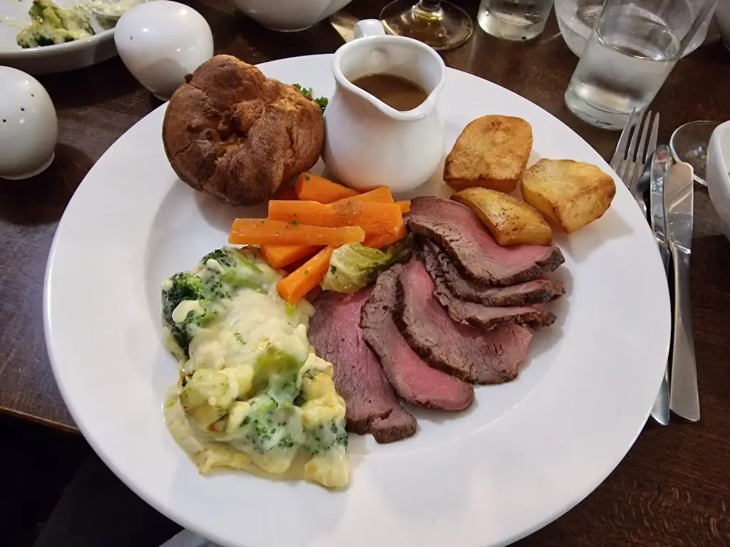 Menu_The Ugly Duckling_Lydney_image_3