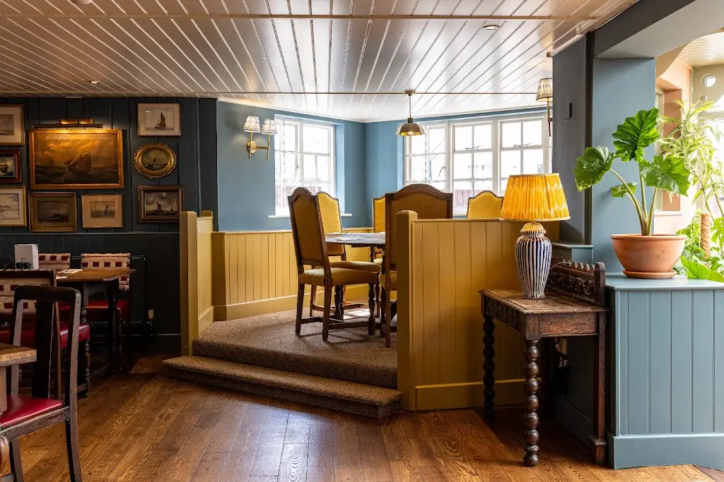 Chequers Inn restaurant in Lytchett Matravers