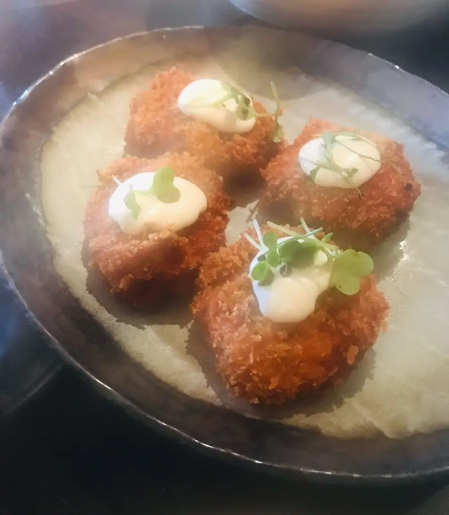 Raksha Barai_Deraliye_Barnet_recensione