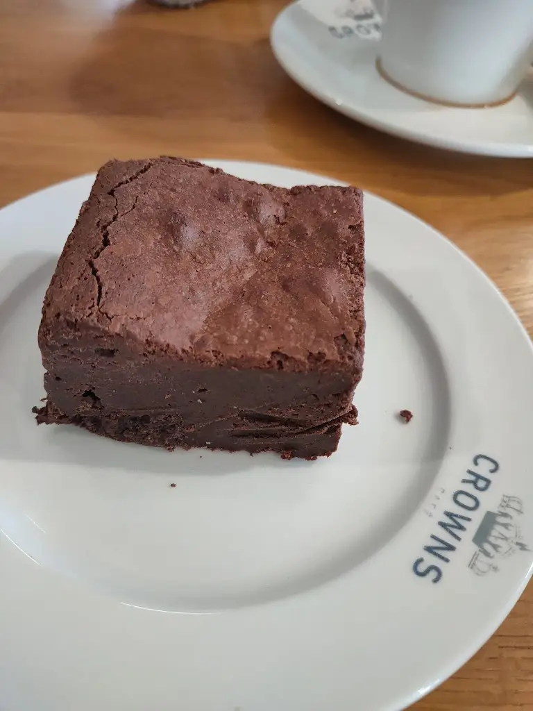 Anna Enright_Crowns Cafe_Lyneham_review