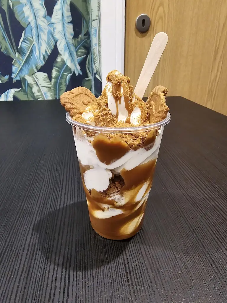 Oasis Cafe restaurant in Lyneham