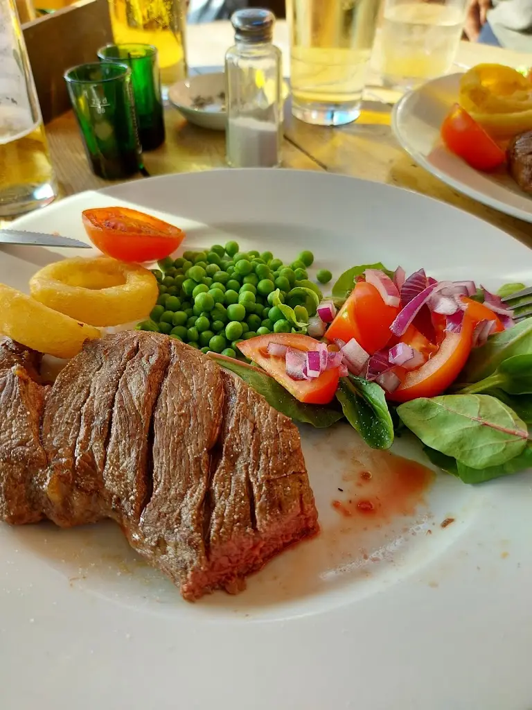 Menu_Seven Red Roses_Lower Earley_image_5