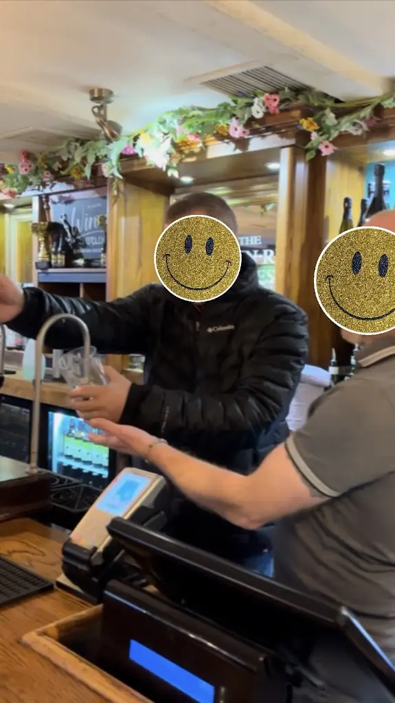 Jaime Kruger_Seven Red Roses_Lower Earley_review