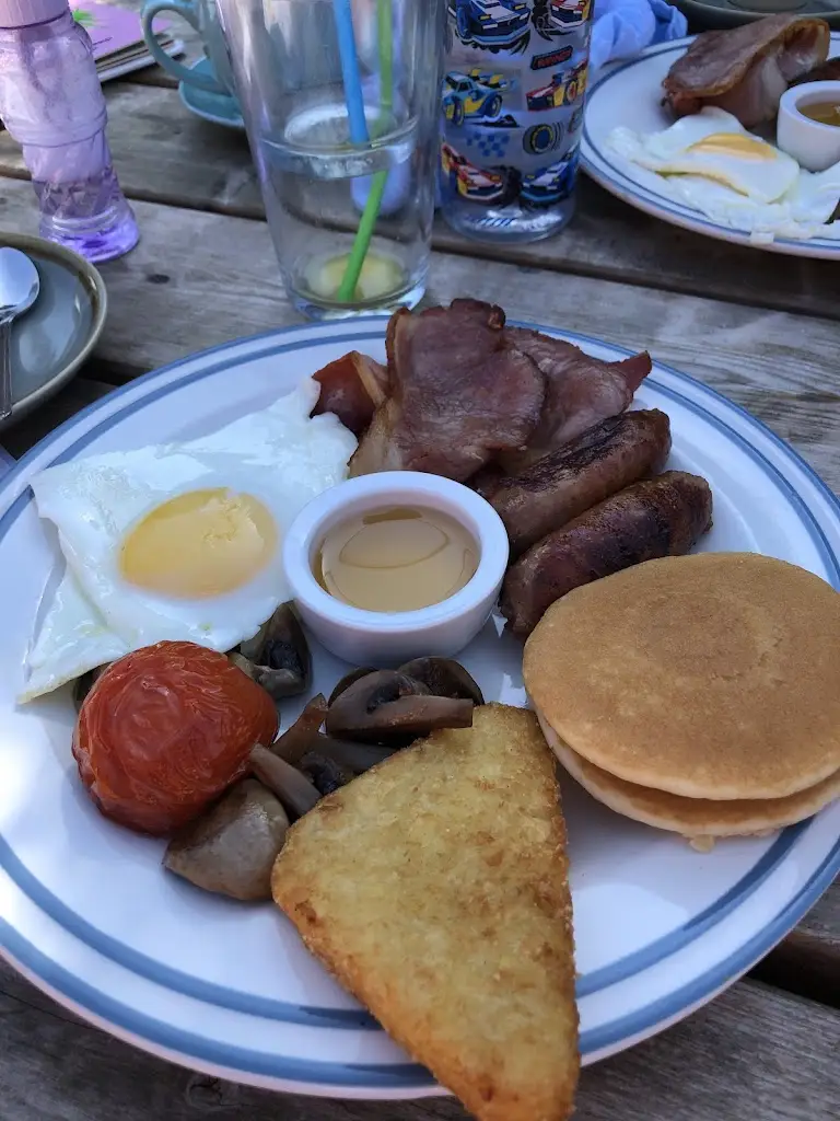 Dave Marks_Rustic Cafe_Lower Earley_review