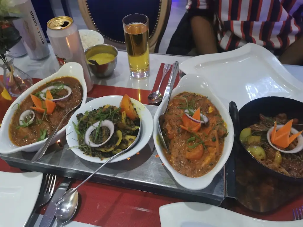 The Waterfall Restaurant_Lower Earley_slider_image_2