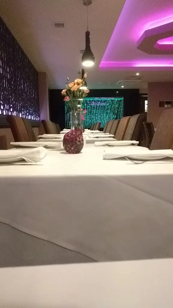 Rajmoni Cuisine_Lower Earley_slider_image_2