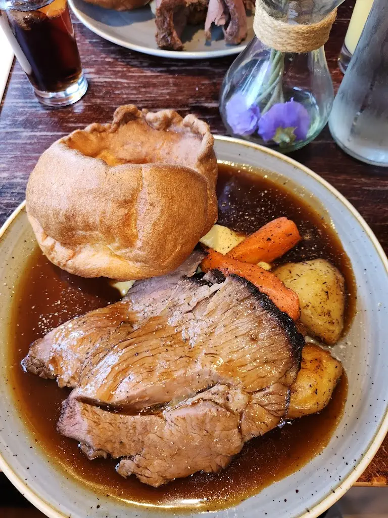 The Waterside_Lower Earley_slider_image_2