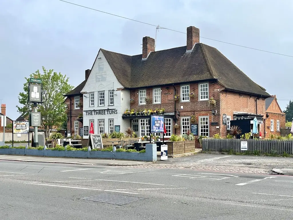 The Three Tuns_Lower Earley_slider_image_3