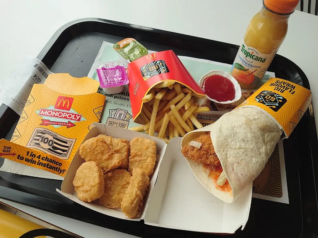 McDonald's_Lower Earley_slider_image_2