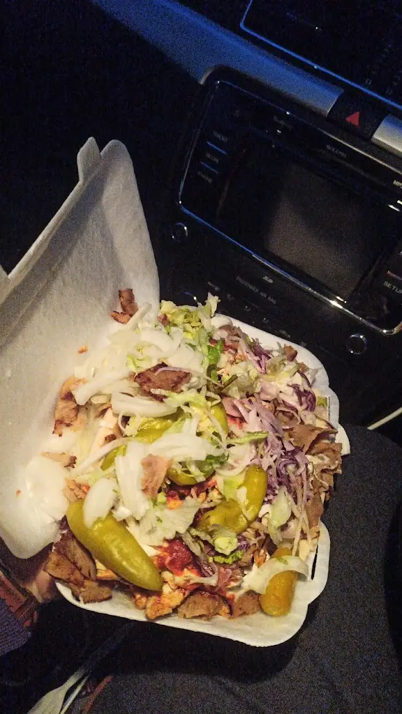 Bogdan Marek Tracz_Earley Kebab Van_Lower Earley_review