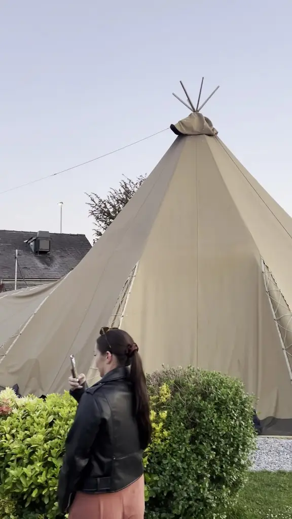 Jolly Thresher_Lymm_slider_image_2