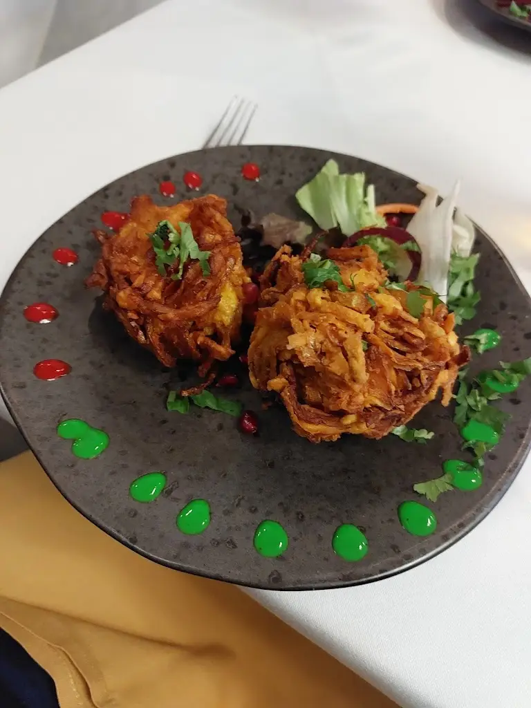 Lyndon S. Smith_Maharaja Indian Restaurant_Madeley_review