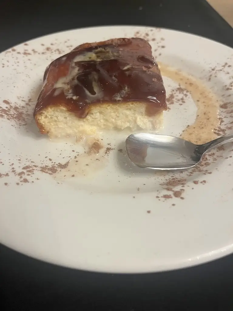 Sophia Abdel Gawwad_The Illyrians Restaurant & Lounge_Luton_recensione