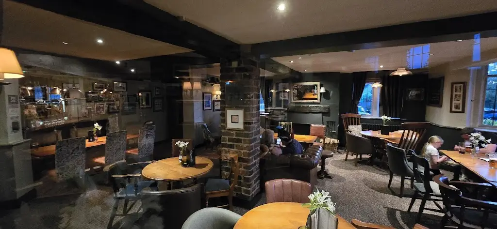 The Inn At Scarcroft_Bardsey_slider_image_3