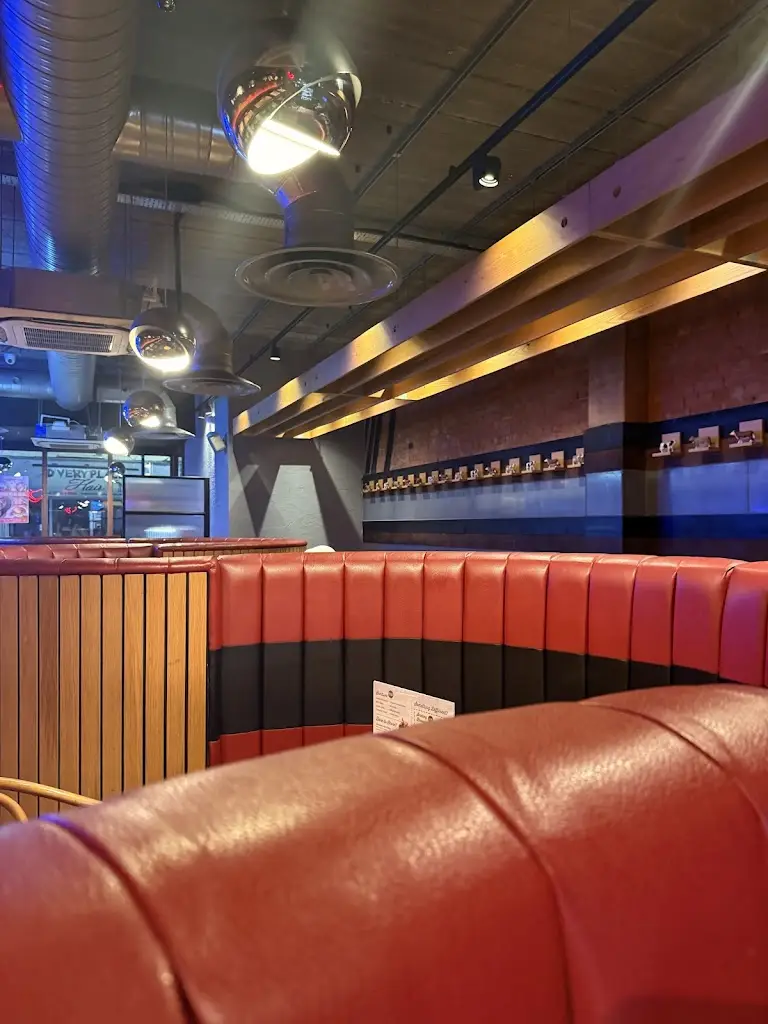 Loves travel_Steakout_Luton_review