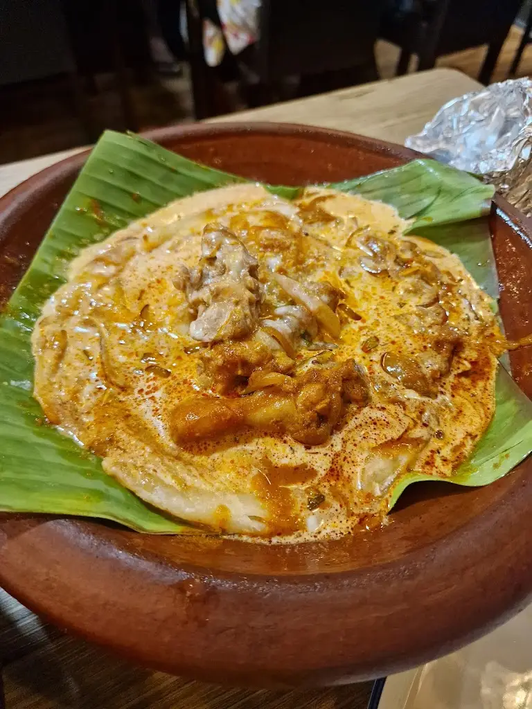 Josie Sephton_Theenmesha_Luton_review