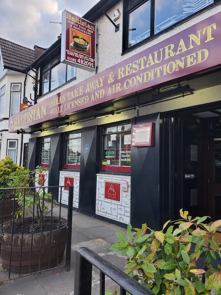 Oceana Malika_Baltistan_Luton_reseña