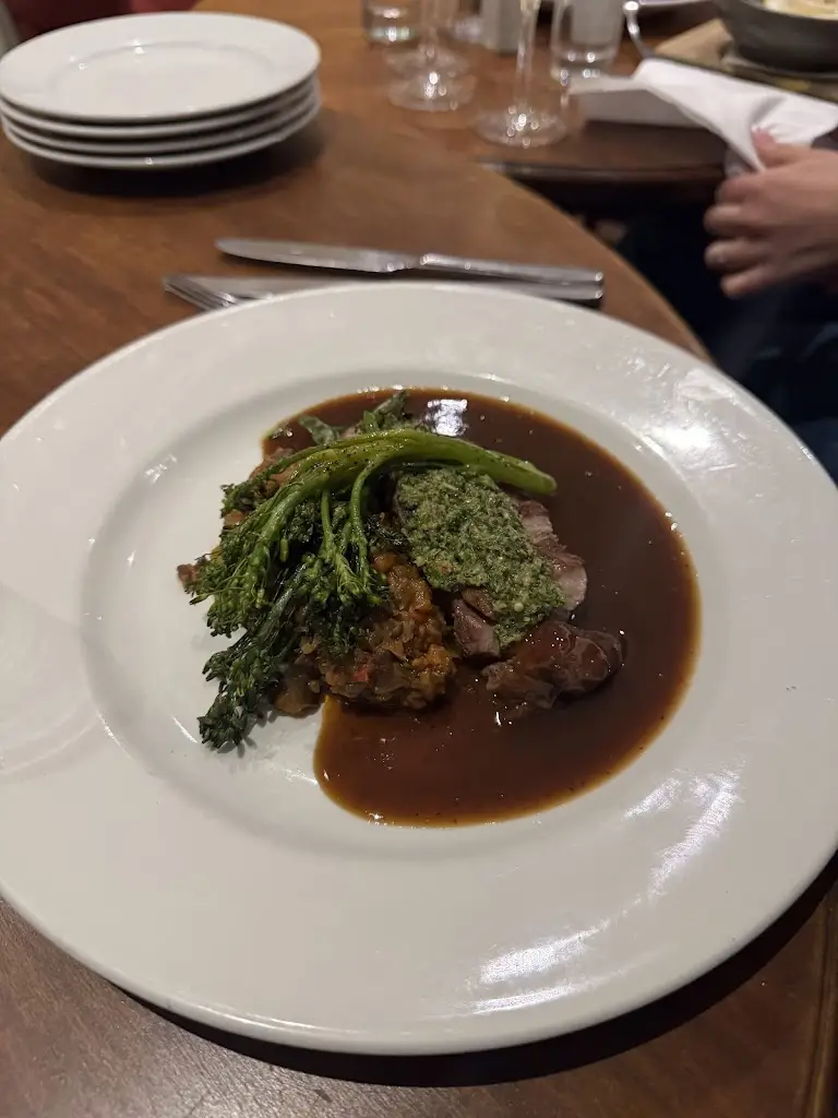 Ismail Zekhnini_The Vanilla Pod_Lynton_review