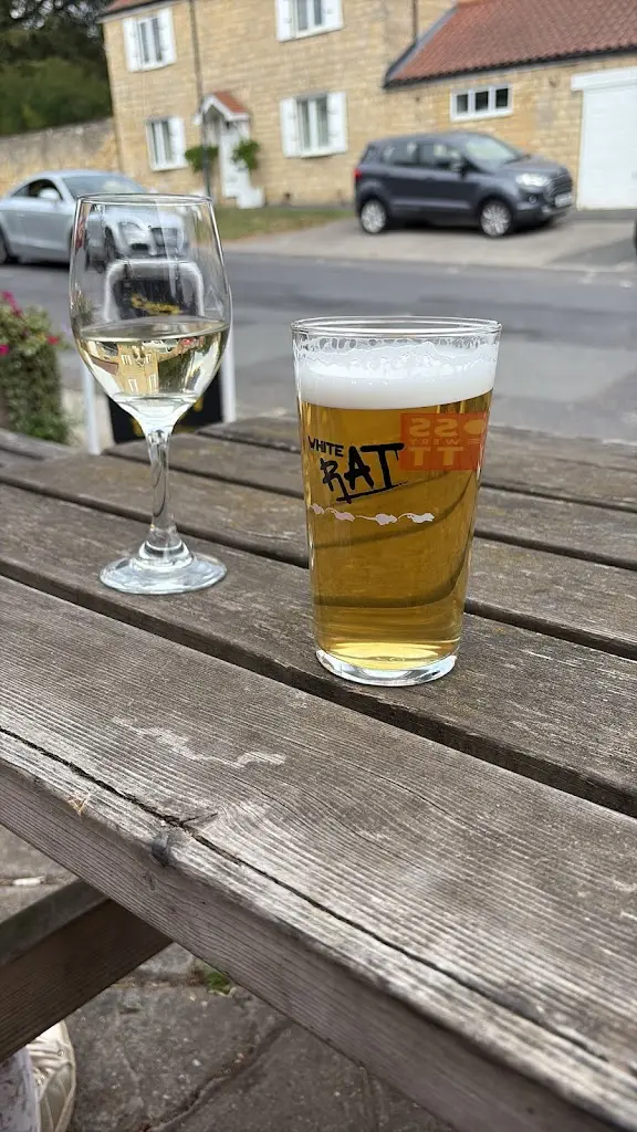 Simon Booth_The Bay Horse_Bardsey_review