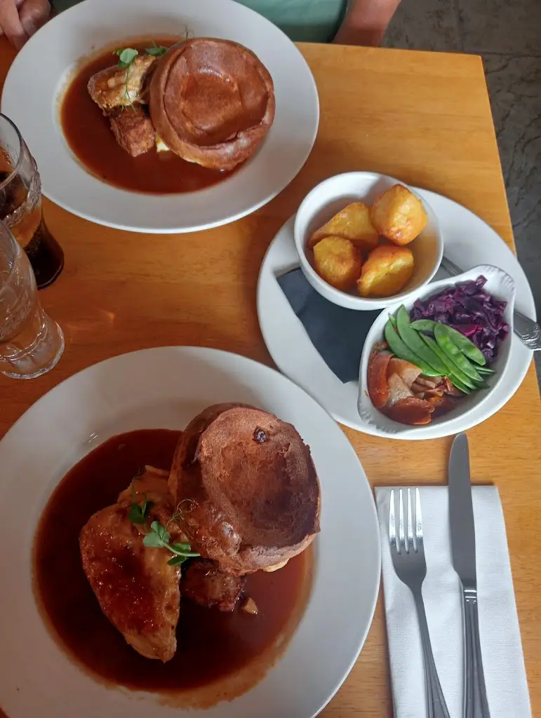 Jeany Emma_The Bay Horse_Bardsey_review