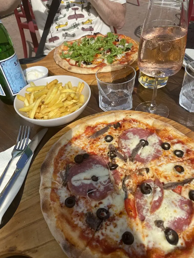 Menu_Number ten_Lynton_image_6