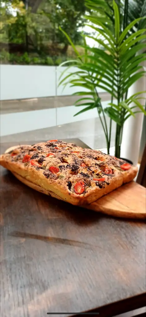 Number ten_Lynton_slider_image_2