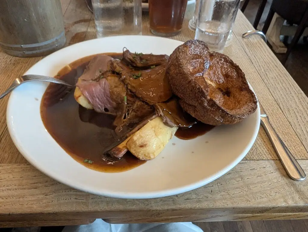 Zoë Williams_Monkey Brewhouse_Lymington_reseña