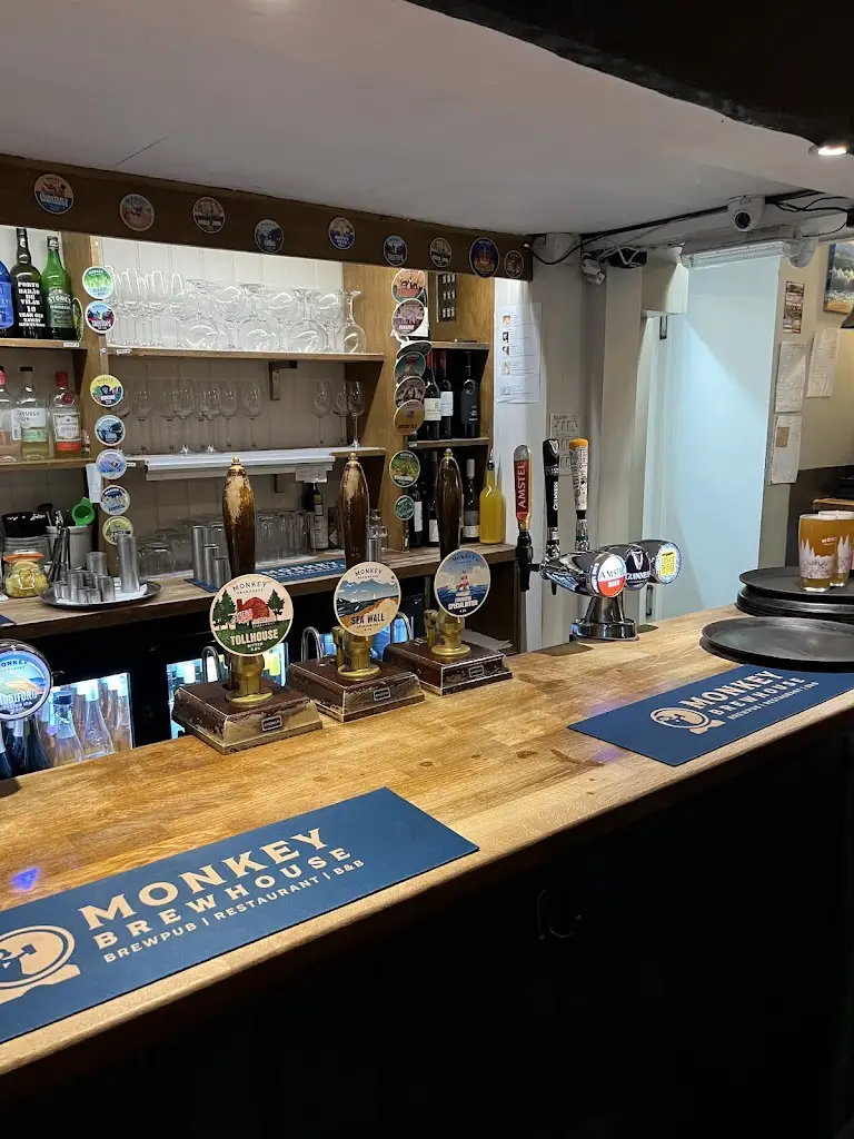 Monkey Brewhouse_Lymington_slider_image_3