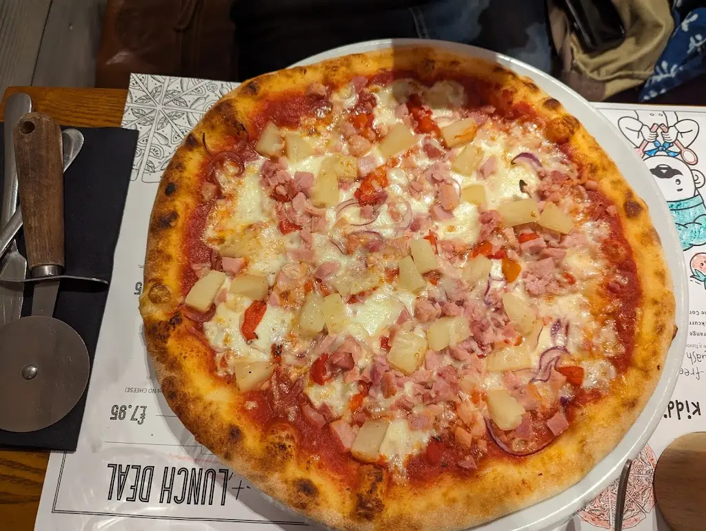 Menu_eatPIZZA Lymington_Lymington_image_9