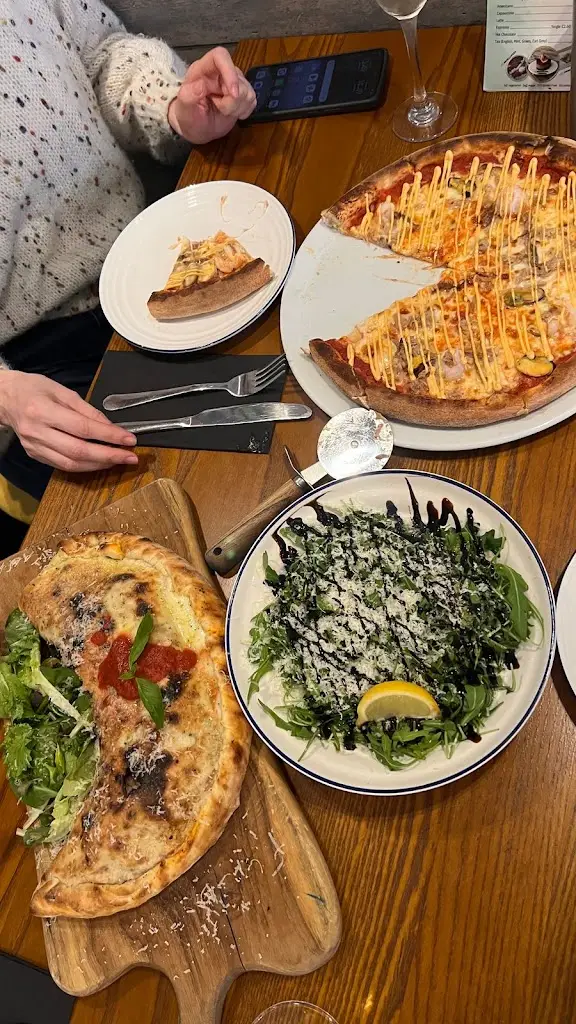 Юлия Децюра_eatPIZZA Lymington_Lymington_review