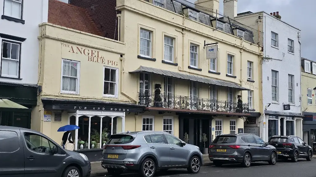 The Angel & Blue Pig_Lymington_slider_image_3