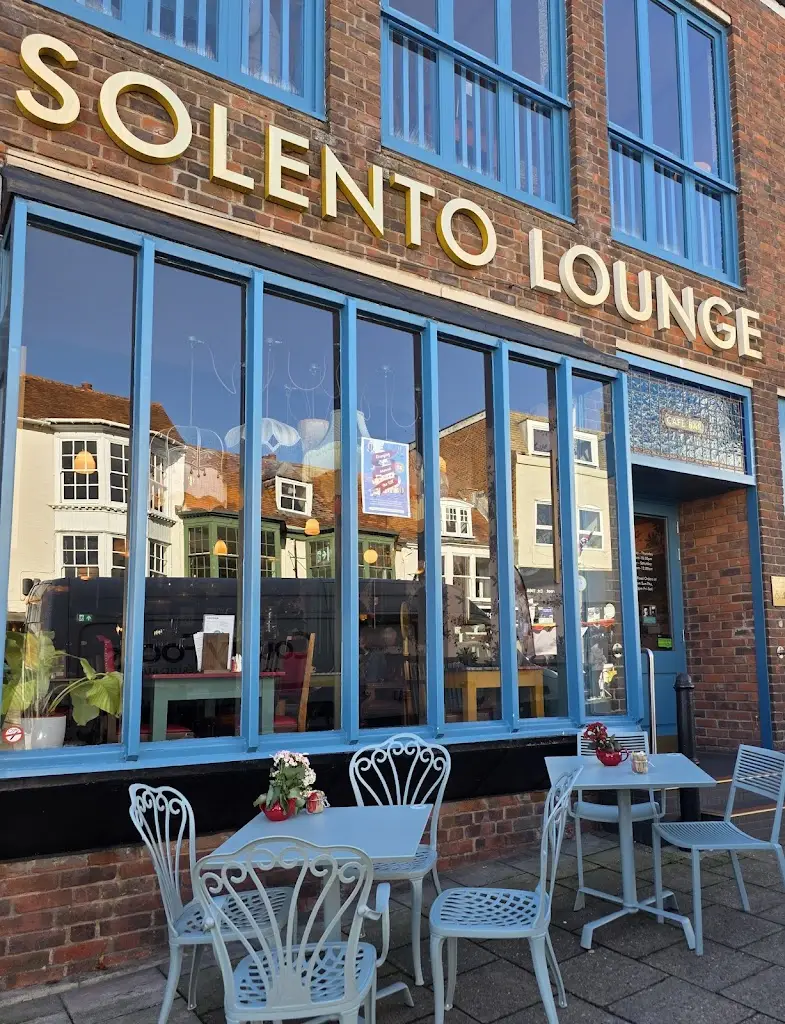 Solento Lounge restaurant in Lymington