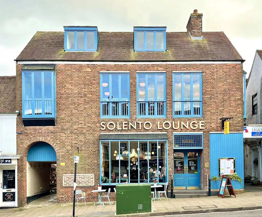 Solento Lounge_Lymington_slider_image_3