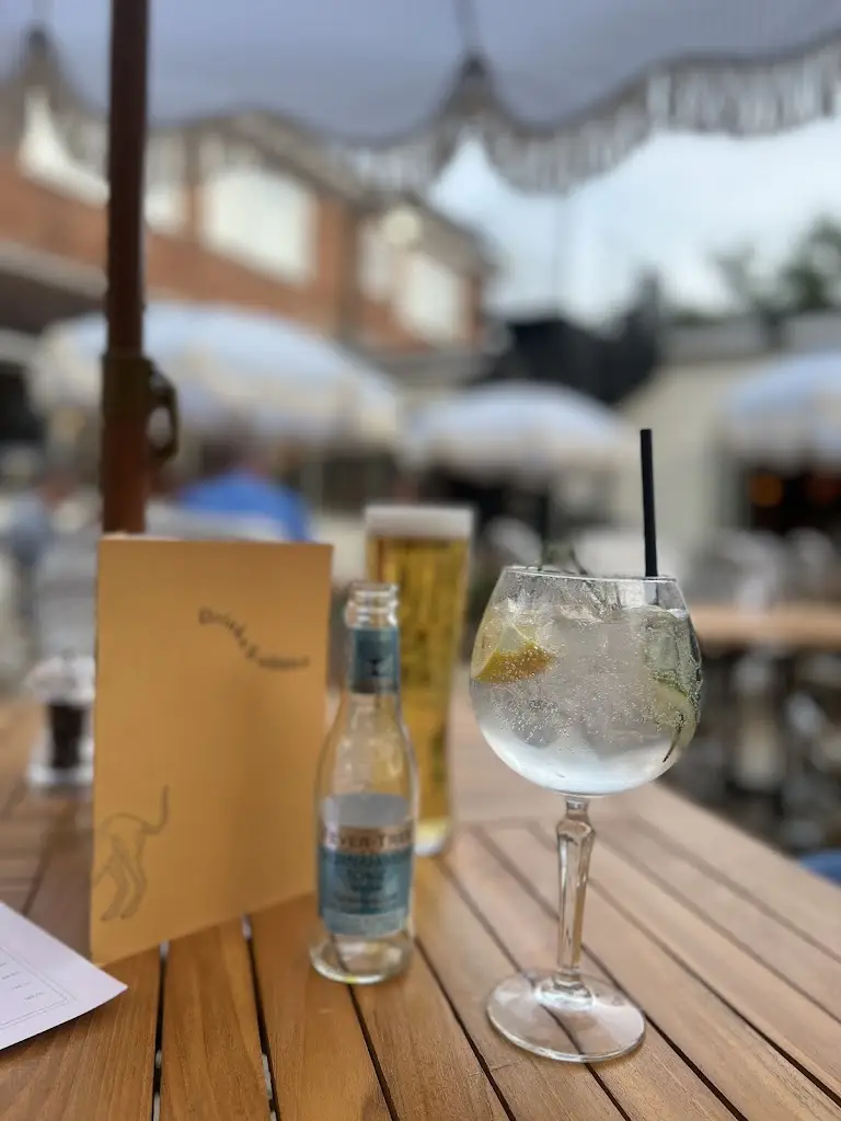 Catherine Bloxham_Frogshole Farm_Maidenbower_review