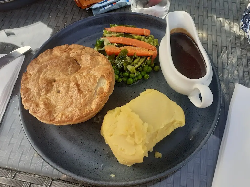 Gemma Kirby_Frogshole Farm_Maidenbower_review