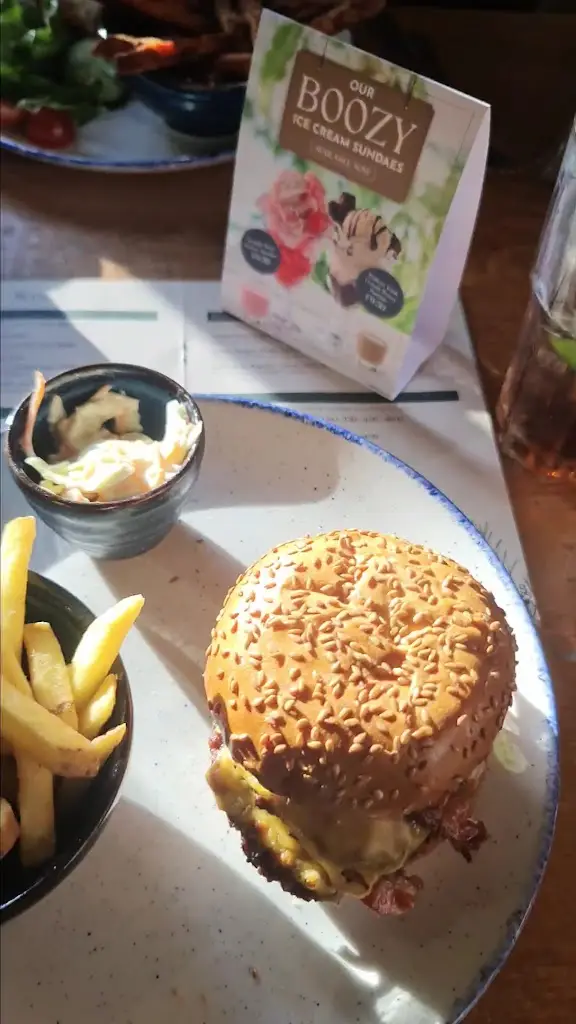 Kristine_Coaching Halt_Maidenbower_review