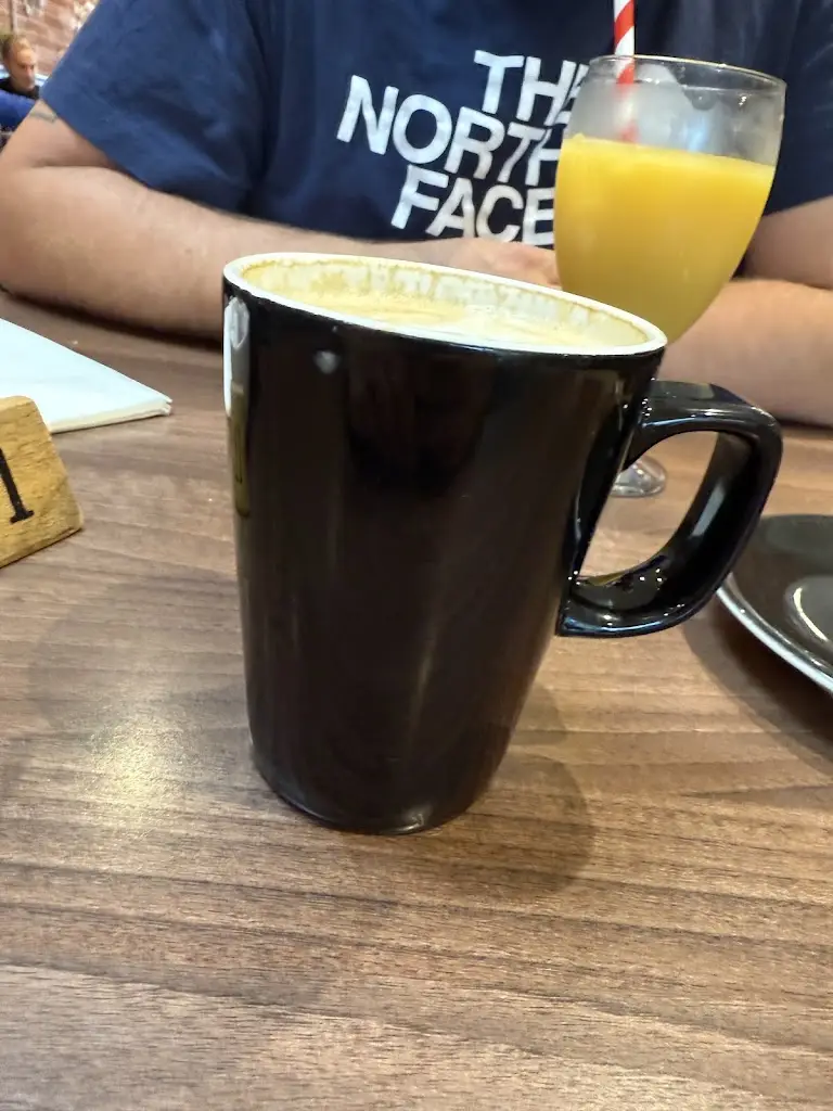 lucy poulton_The Forage_Lyndhurst_review