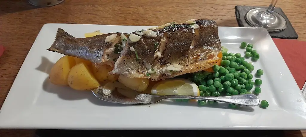 Bee Bee _Waterloo Arms_Lyndhurst_review