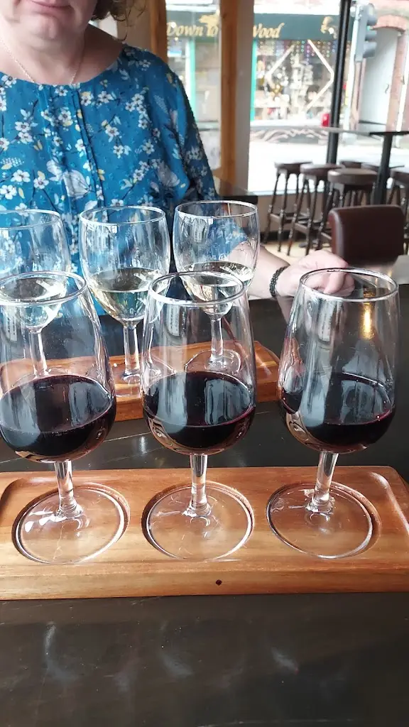 Menu_Renoufs Cheese and Wine Bar_Lyndhurst_image_4