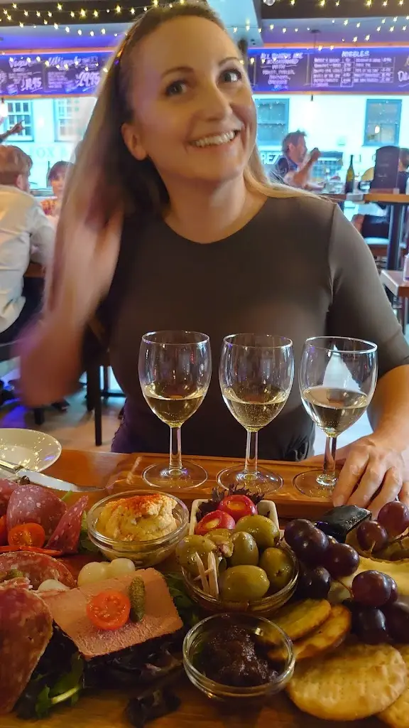 Menu_Renoufs Cheese and Wine Bar_Lyndhurst_image_5