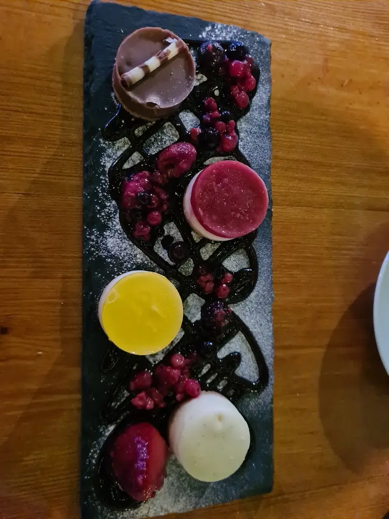 Menu_Renoufs Cheese and Wine Bar_Lyndhurst_image_8