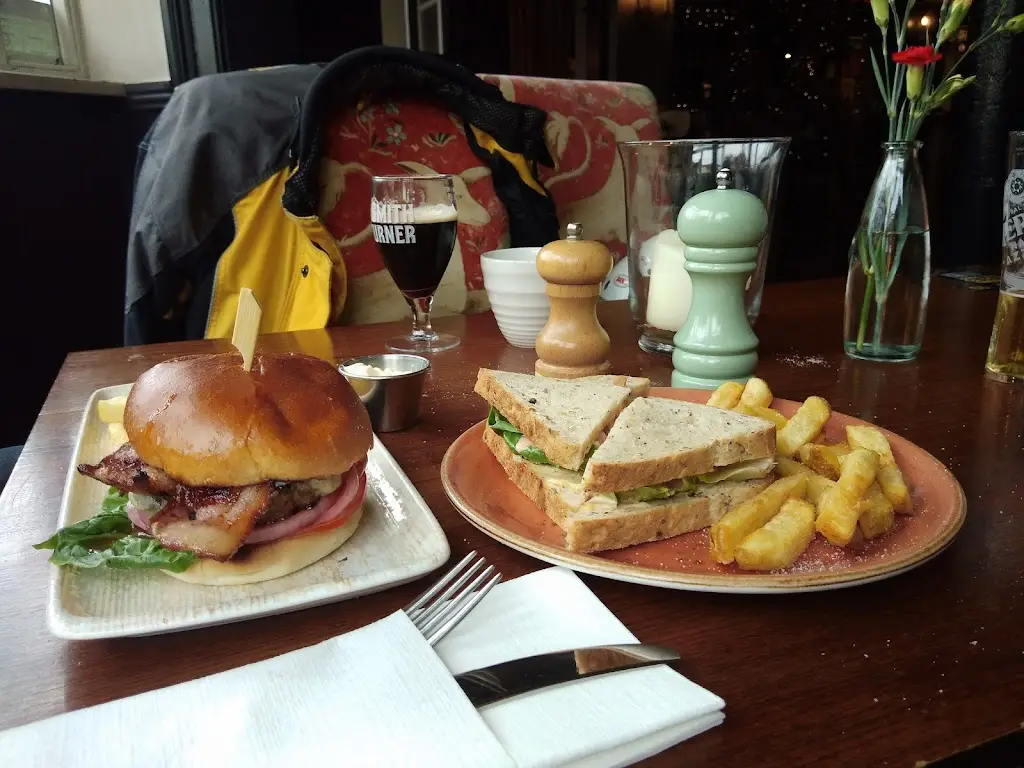 Menu_The Fox & Hounds, Lyndhurst_Lyndhurst_image_7